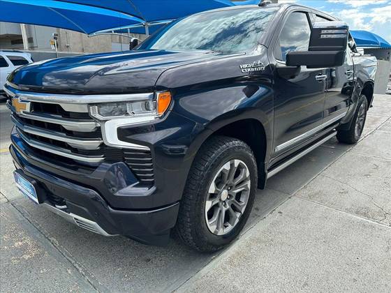CHEVROLET SILVERADO 5.3 V8 GASOLINA 1500 HIGH COUNTRY 4X4 AUTOMÁTICO